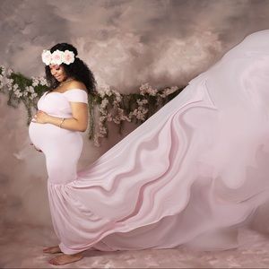 ELEGANT PHOTOSHOOT MATERNITY DRESS